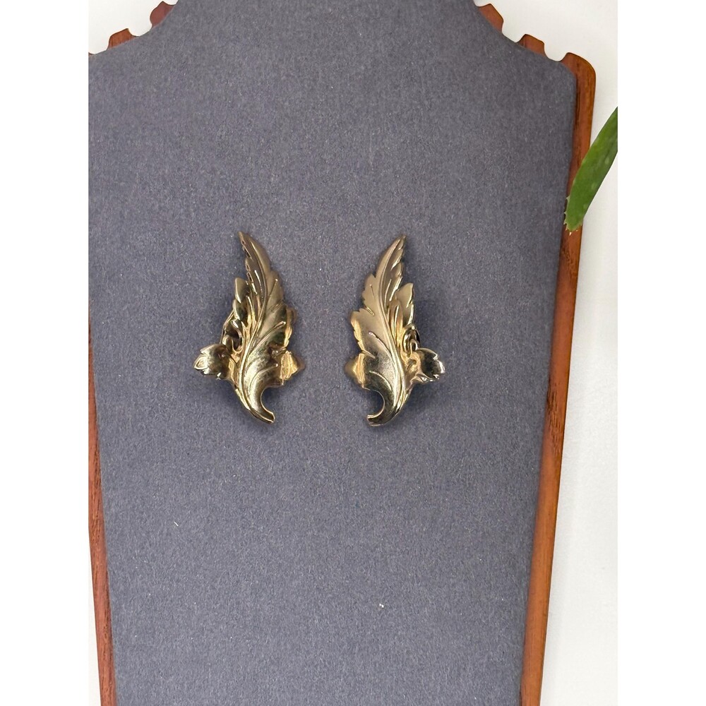 Vintage Gold Leaf Clip Earrings Acanthus Signed Marino Mid Century - Picture 5 of 8